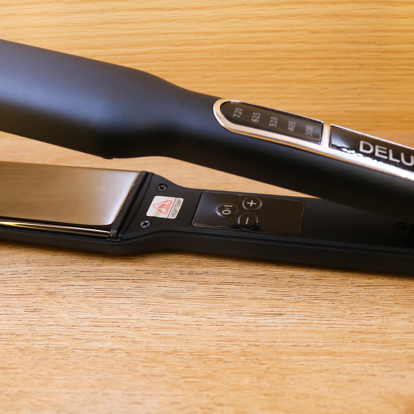 Deluxe LS-12 Professional Hair Straightener with Advanced Ceramic Technology